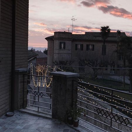 Bed and Breakfast Terrazza Sull'Infinito Recanati Exterior foto
